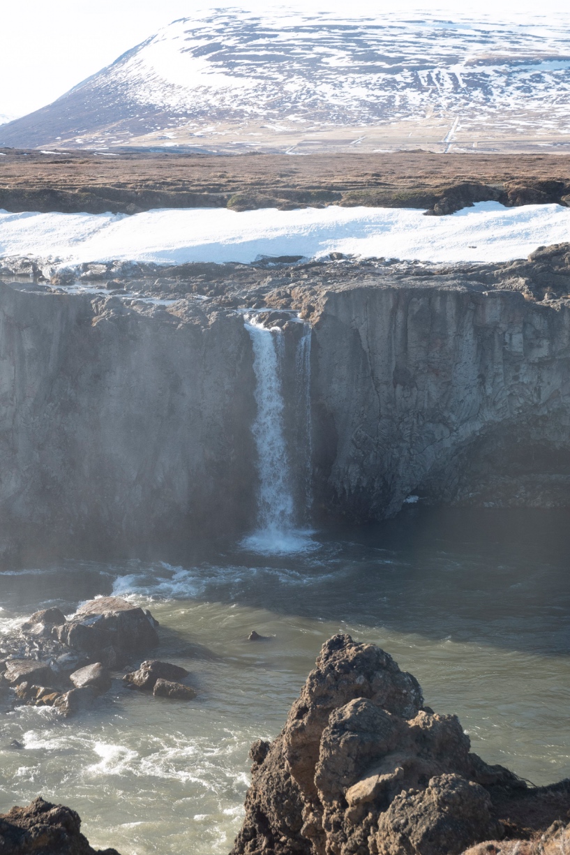 Petite chute à côté des chutes d’eau de Goðafoss