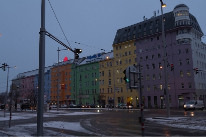 Appartements colorés près de la gare centrale de Vienne