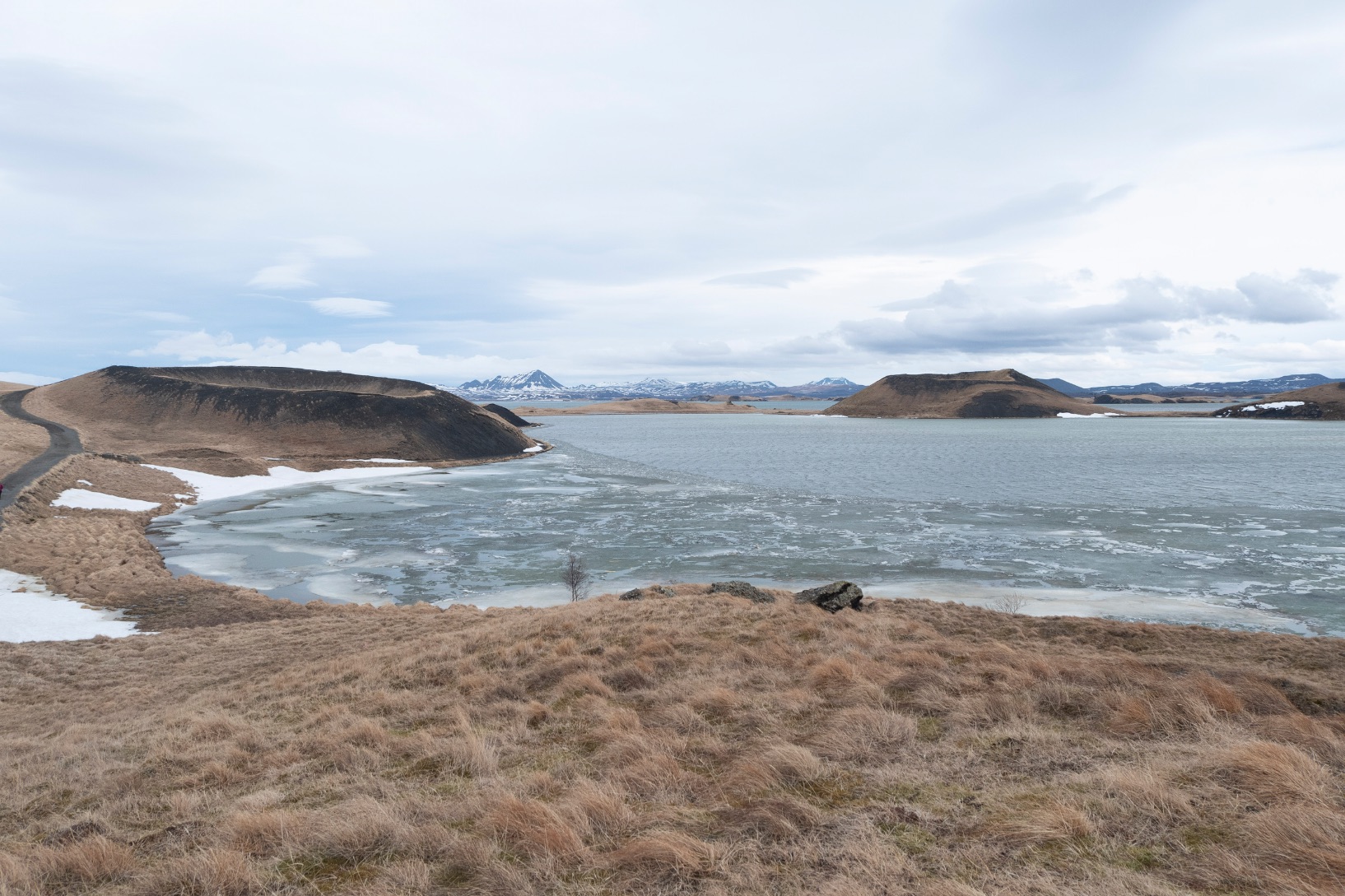 Le site de Skútustaðagígar, un ensemble de pseudo-cratères à Skútustaðir