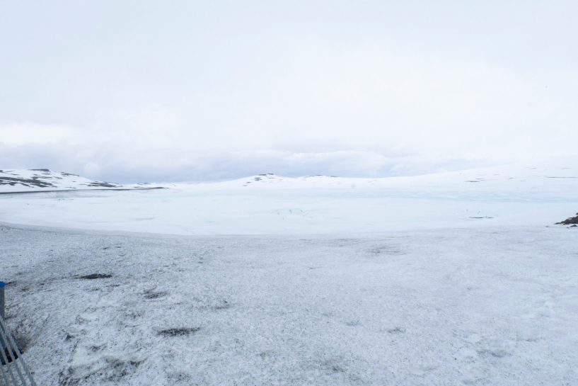 Le lac Heiðarvatn gelé