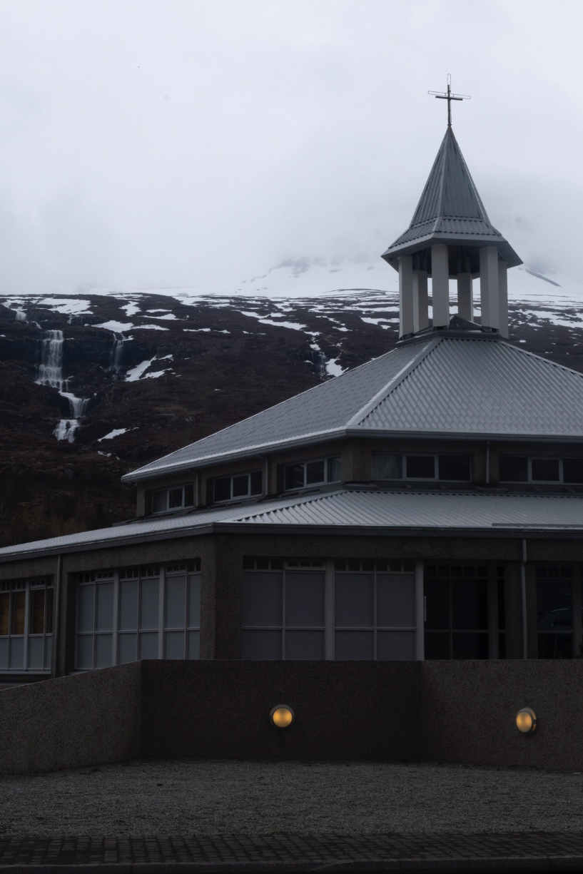 Kirkjumiðstöð eskifjarðar, l'église d'Eskifjörður