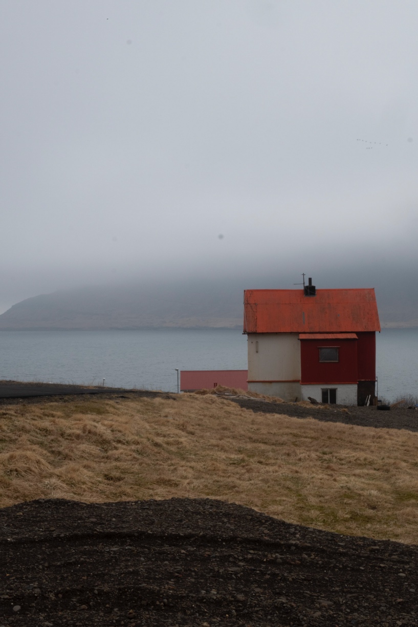 Une maison typique coloré à Stöðvarfjörður