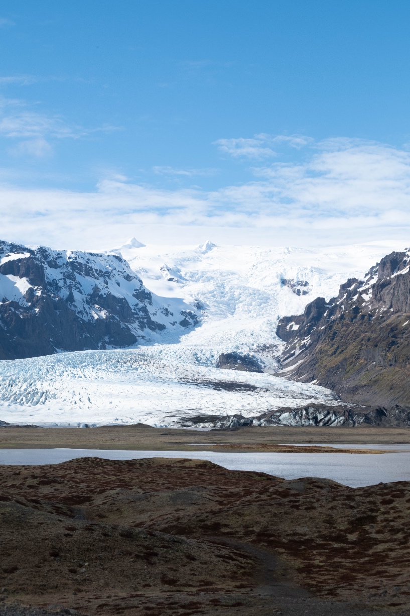 Kvíárjökull, un glacier au dessous du volcan Öræfajökull