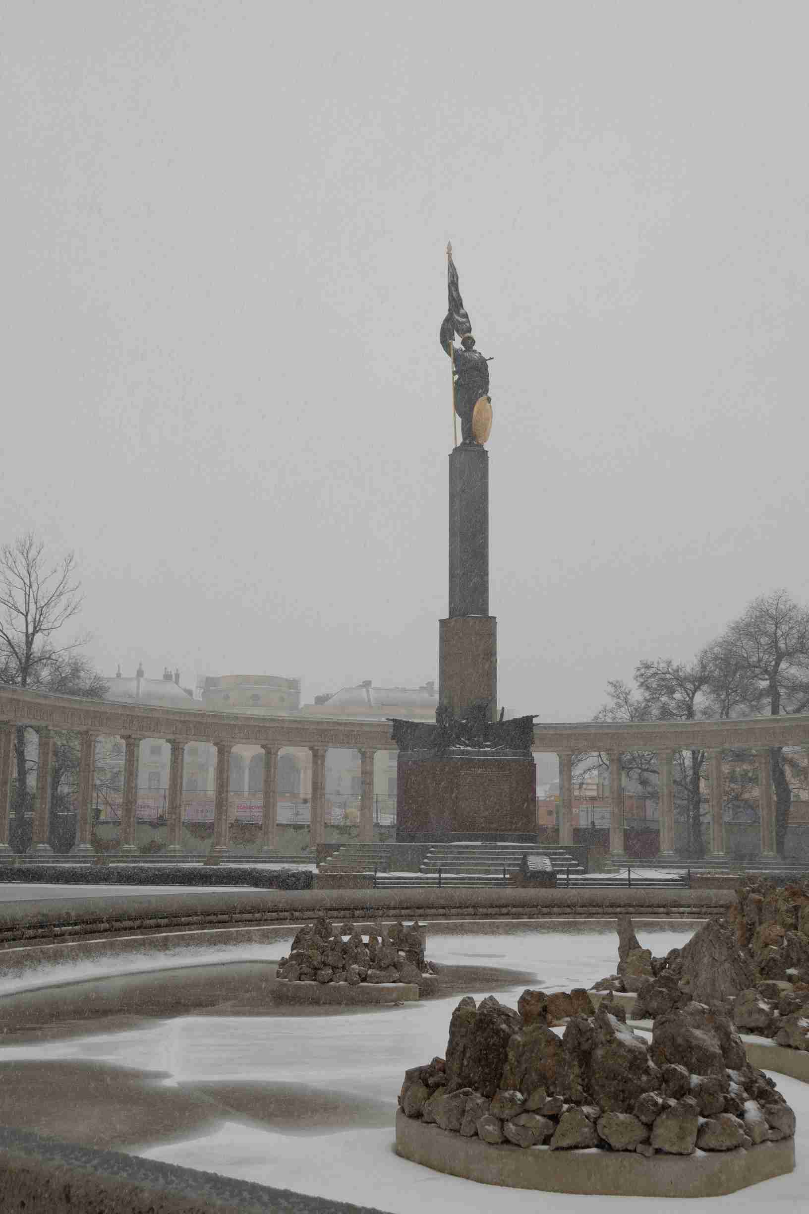 Le monument en l'honneur des soldats de l'armée soviétique