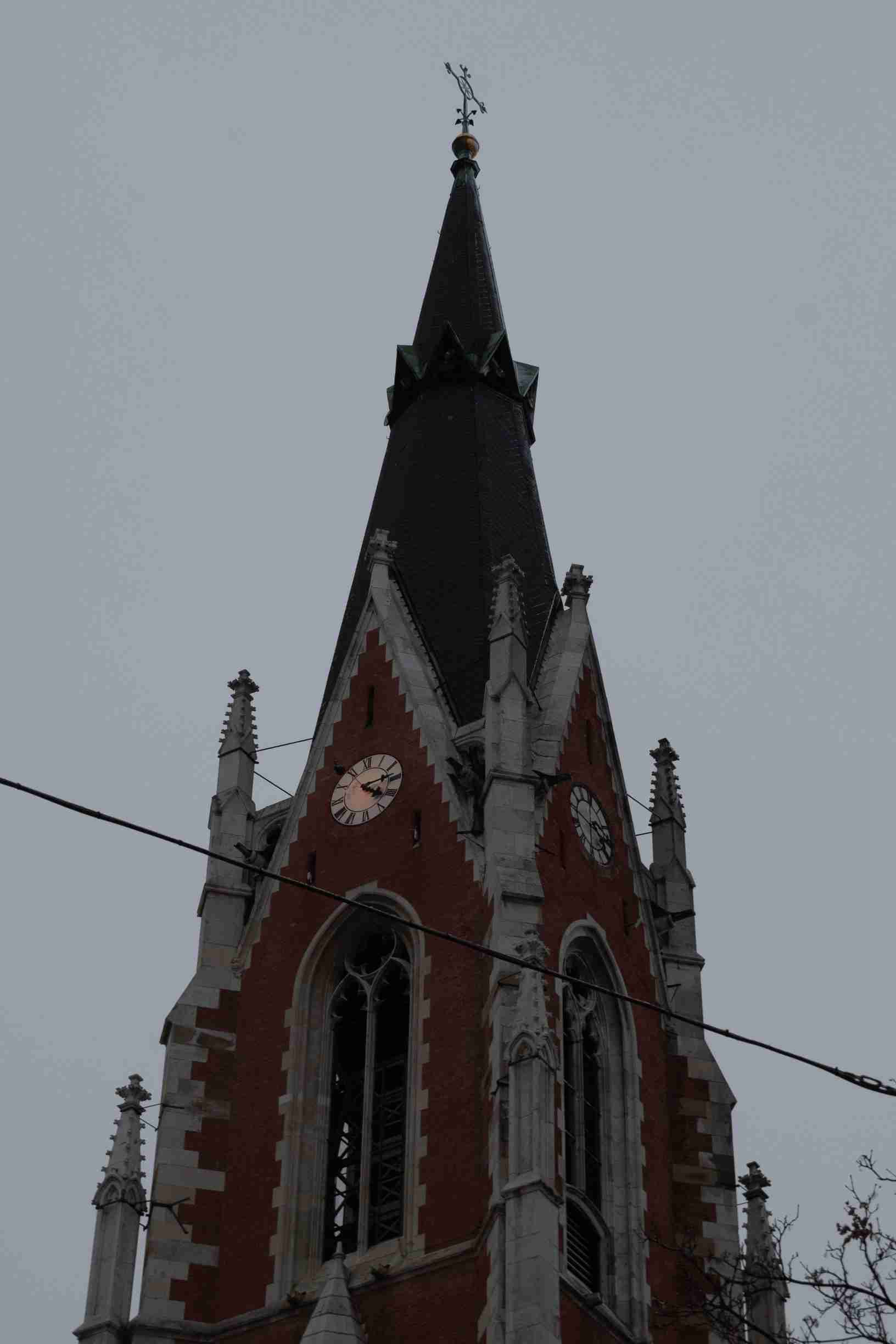 Le clocher de l'église Sainte-Élisabeth